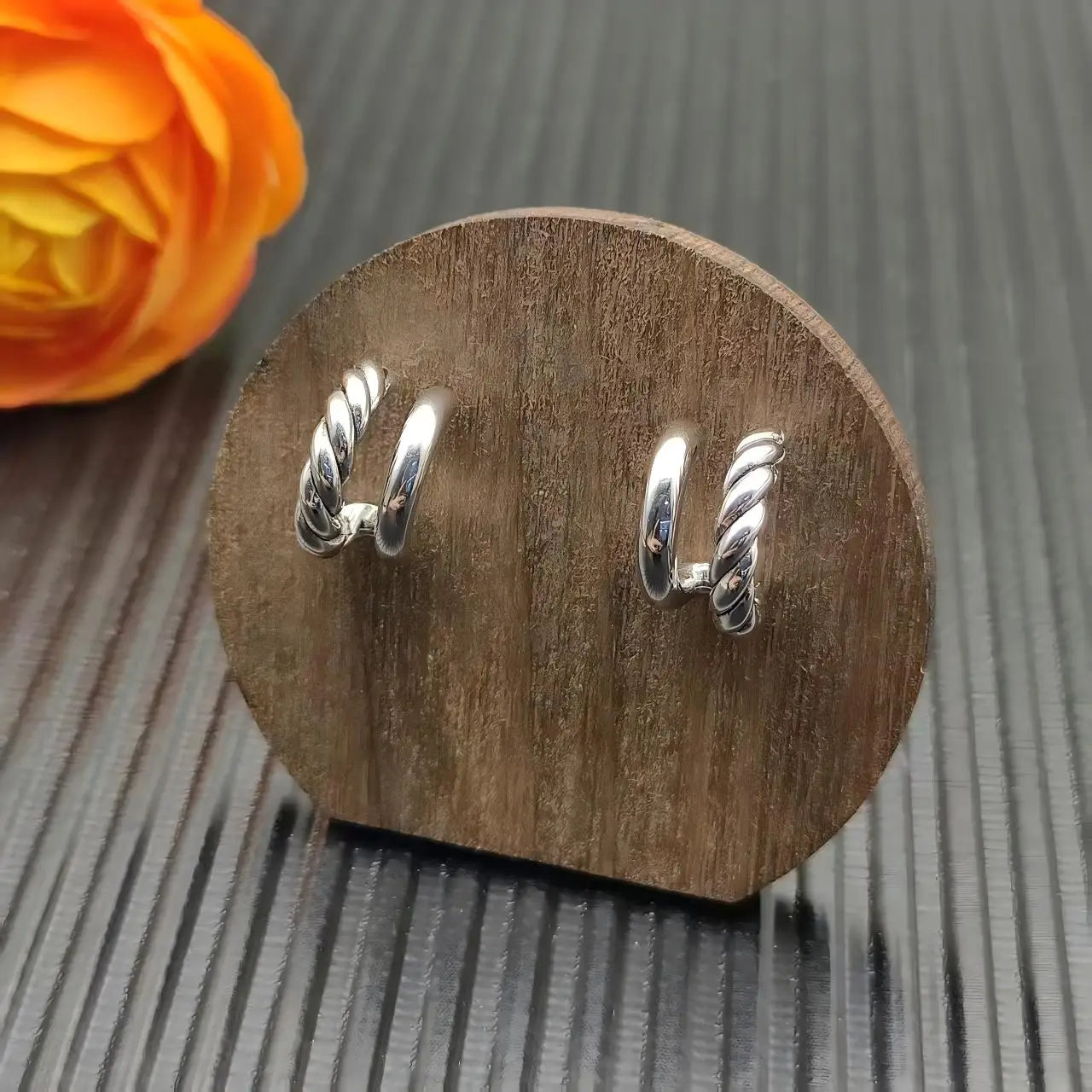 2025 New High Quality Fashion DY Jewelry Earrings Valentine's Day Gift Trendy Fashion Earrings with Contemporary Style Elements