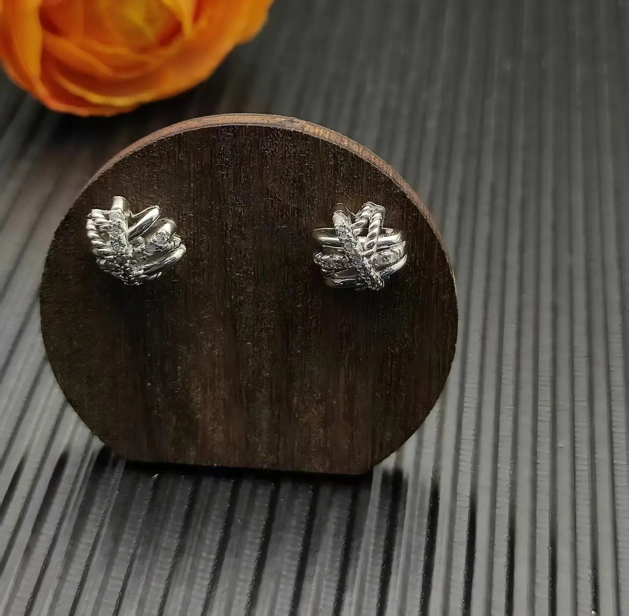 2025 New High Quality Fashion DY Jewelry Earrings Valentine's Day Gift Trendy Fashion Earrings with Contemporary Style Elements