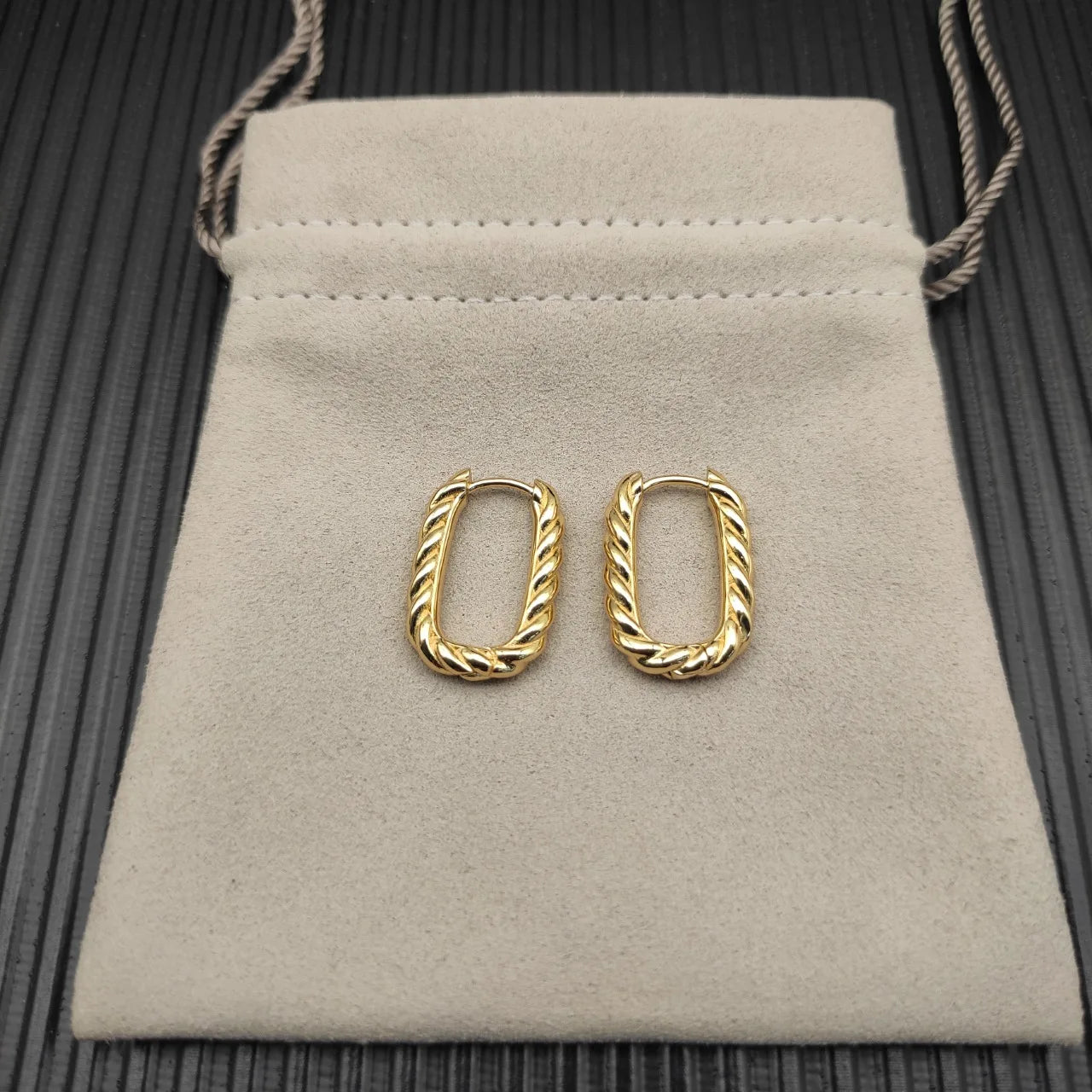 2025 New High Quality Fashion DY Jewelry Earrings Valentine's Day Gift Trendy Fashion Earrings with Contemporary Style Elements